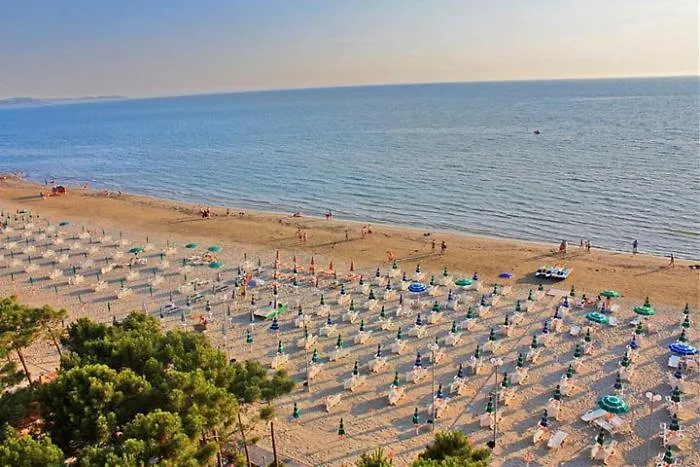 Beach View Apartment Durrës Albania